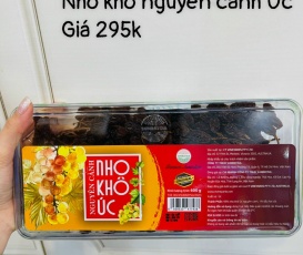 Nho khô nguyên cành Úc